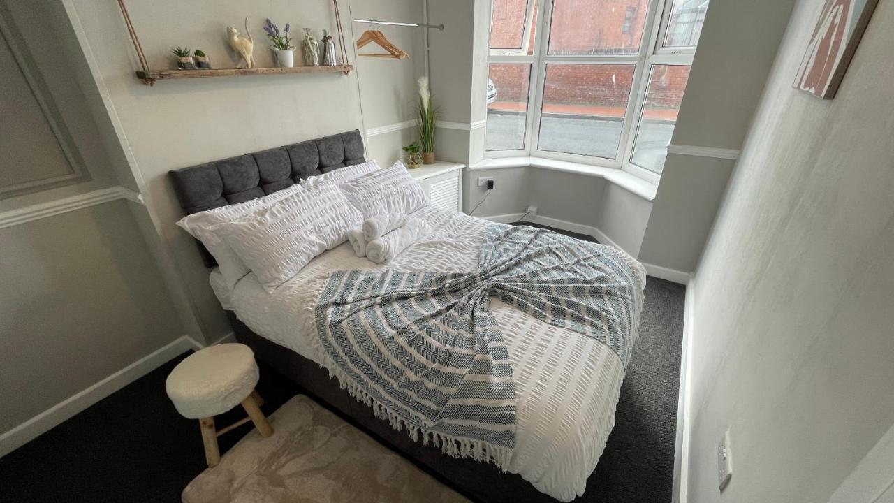 Spacious 6 Bed Home Near City & Albion Stadium Perfect For Contractors! Birmingham Luaran gambar