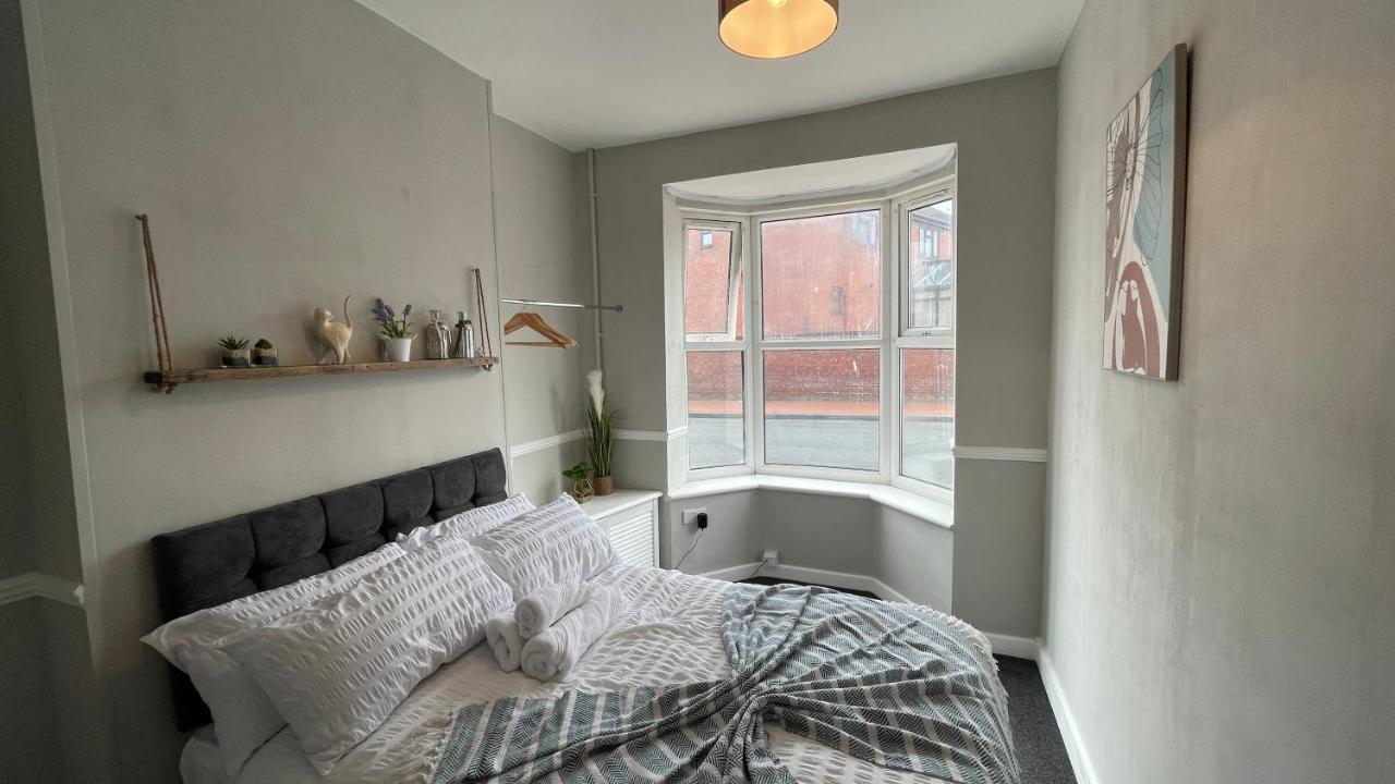 Spacious 6 Bed Home Near City & Albion Stadium Perfect For Contractors! Birmingham Luaran gambar