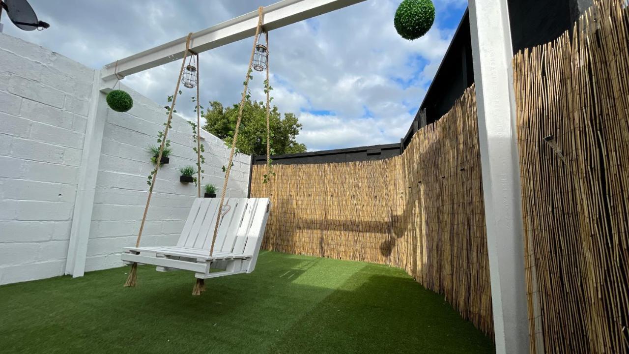 Spacious 6 Bed Home Near City & Albion Stadium Perfect For Contractors! Birmingham Luaran gambar