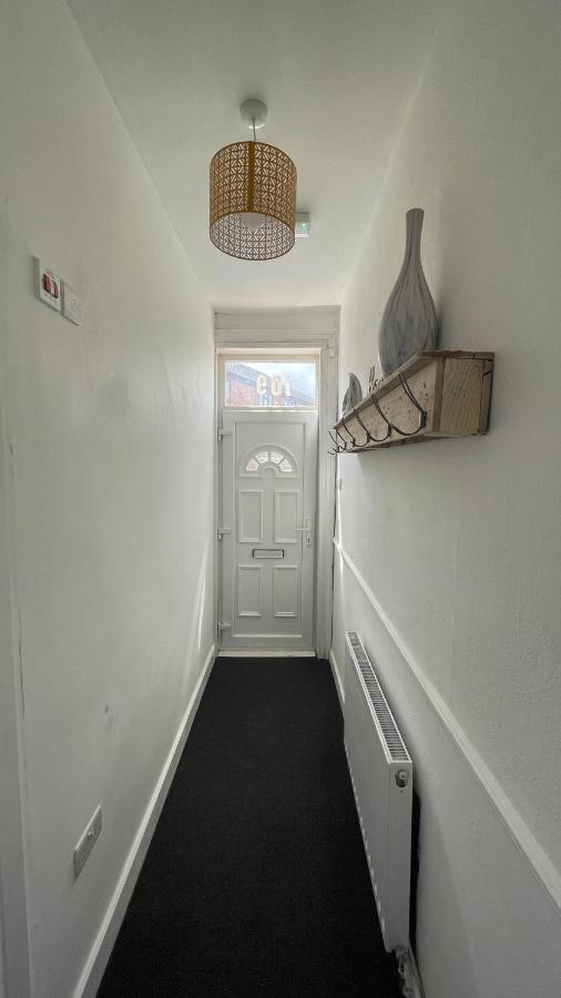 Spacious 6 Bed Home Near City & Albion Stadium Perfect For Contractors! Birmingham Luaran gambar